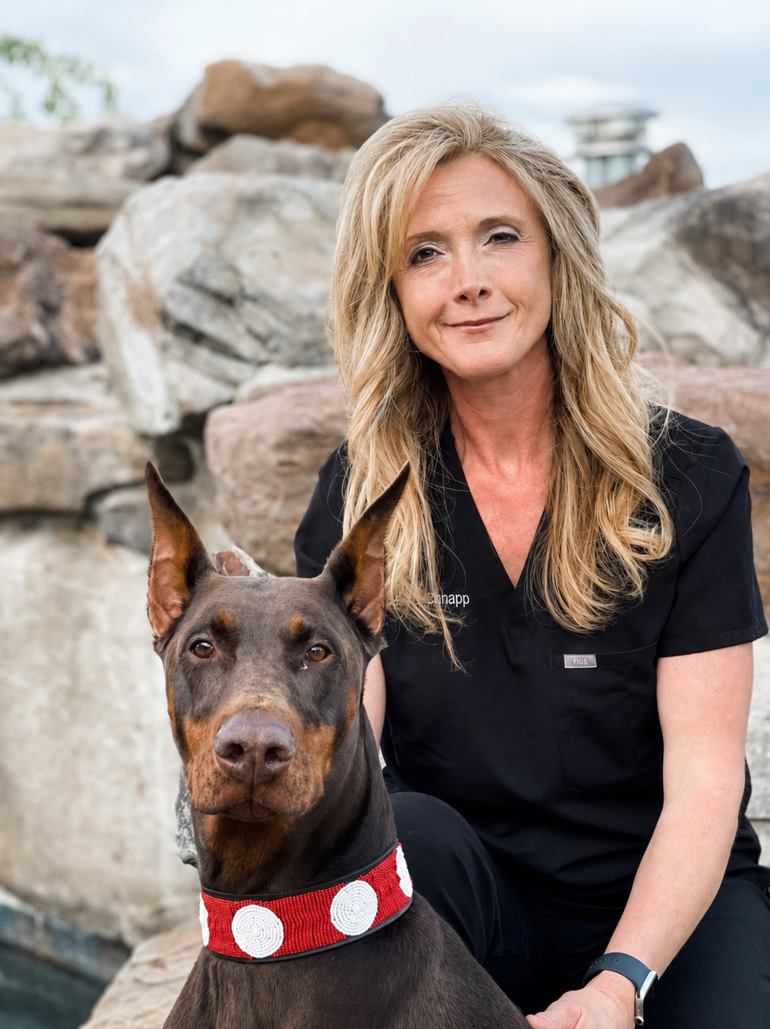 Dr. Debra Canapp with a doberman patient